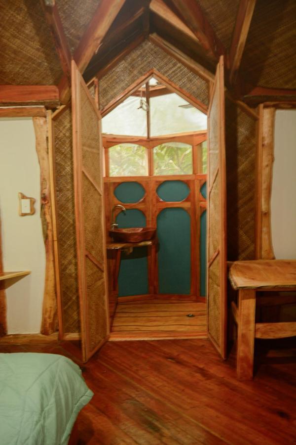 Tukulolo Treehouses Makaunga Экстерьер фото