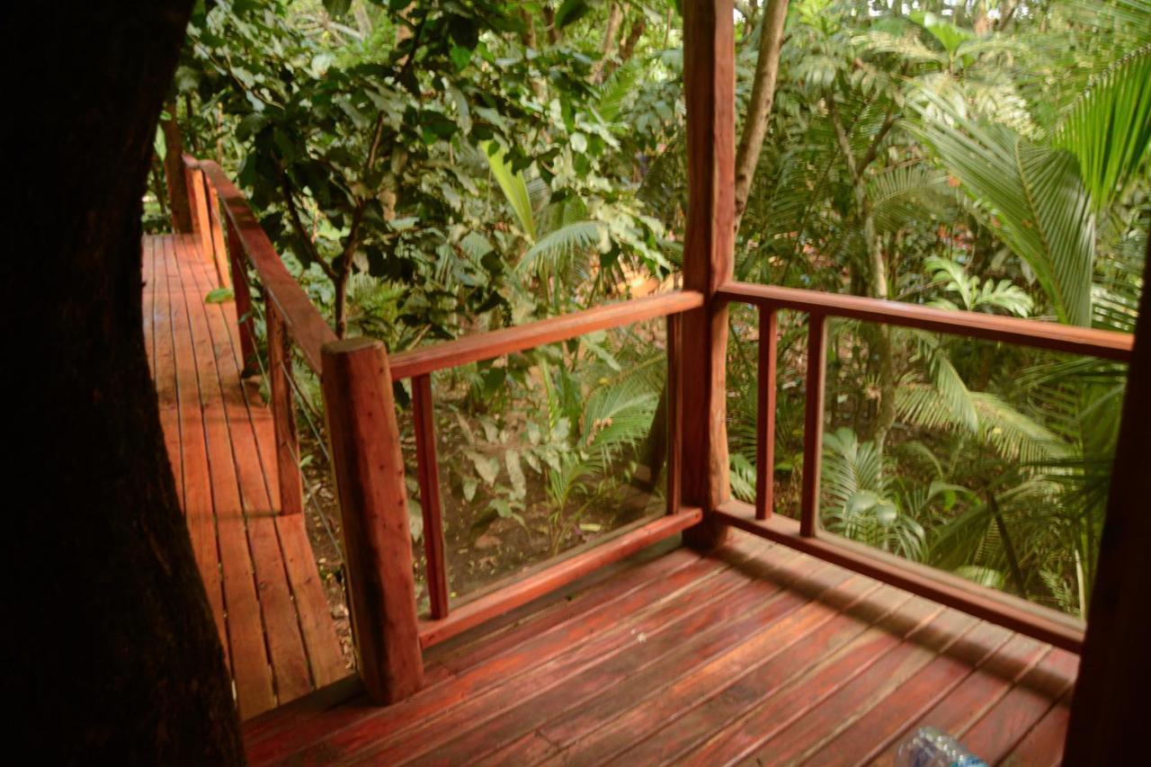 Tukulolo Treehouses Makaunga Экстерьер фото
