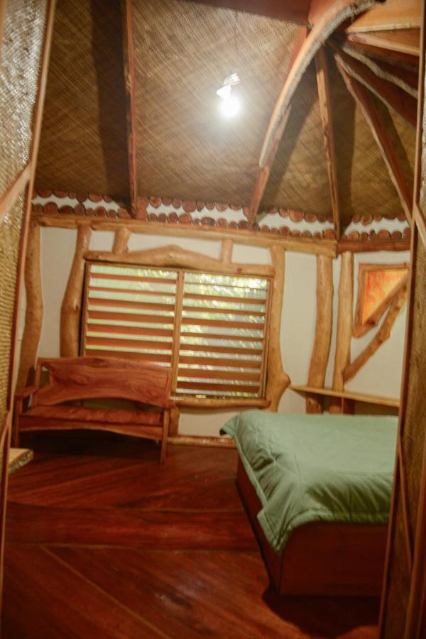 Tukulolo Treehouses Makaunga Экстерьер фото