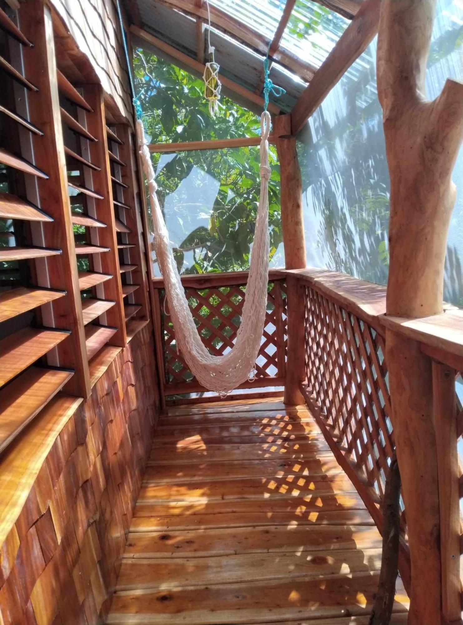 Tukulolo Treehouses Makaunga Экстерьер фото